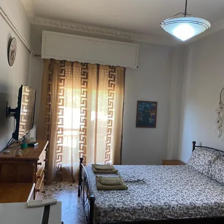 Δωμάτια σε οικογενειακή κατοικία Anita's Hosting *