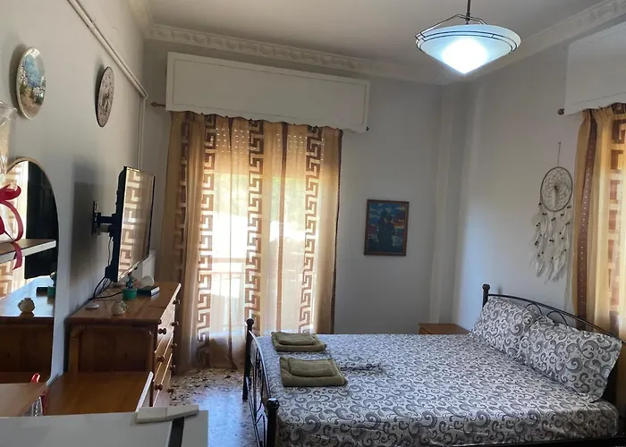 Δωμάτια σε οικογενειακή κατοικία Anita's Hosting *