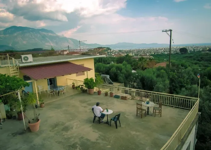 Δωμάτια σε οικογενειακή κατοικία Anita's Hosting