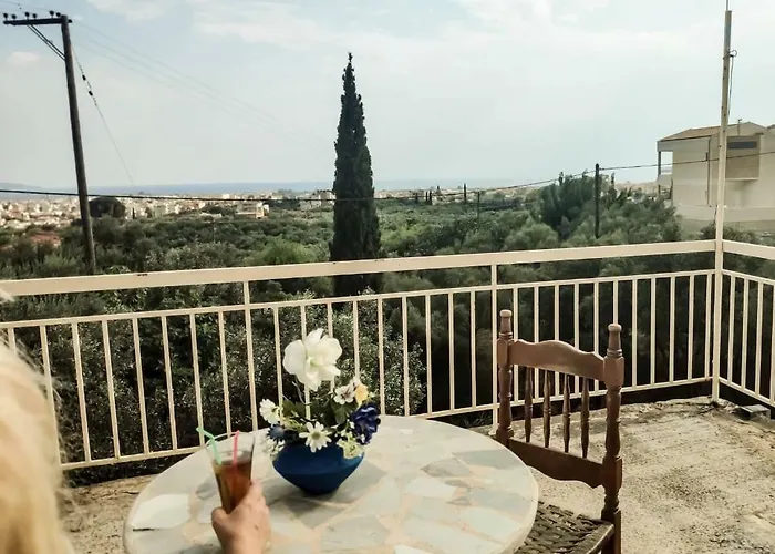 Anita's Hosting Calamata